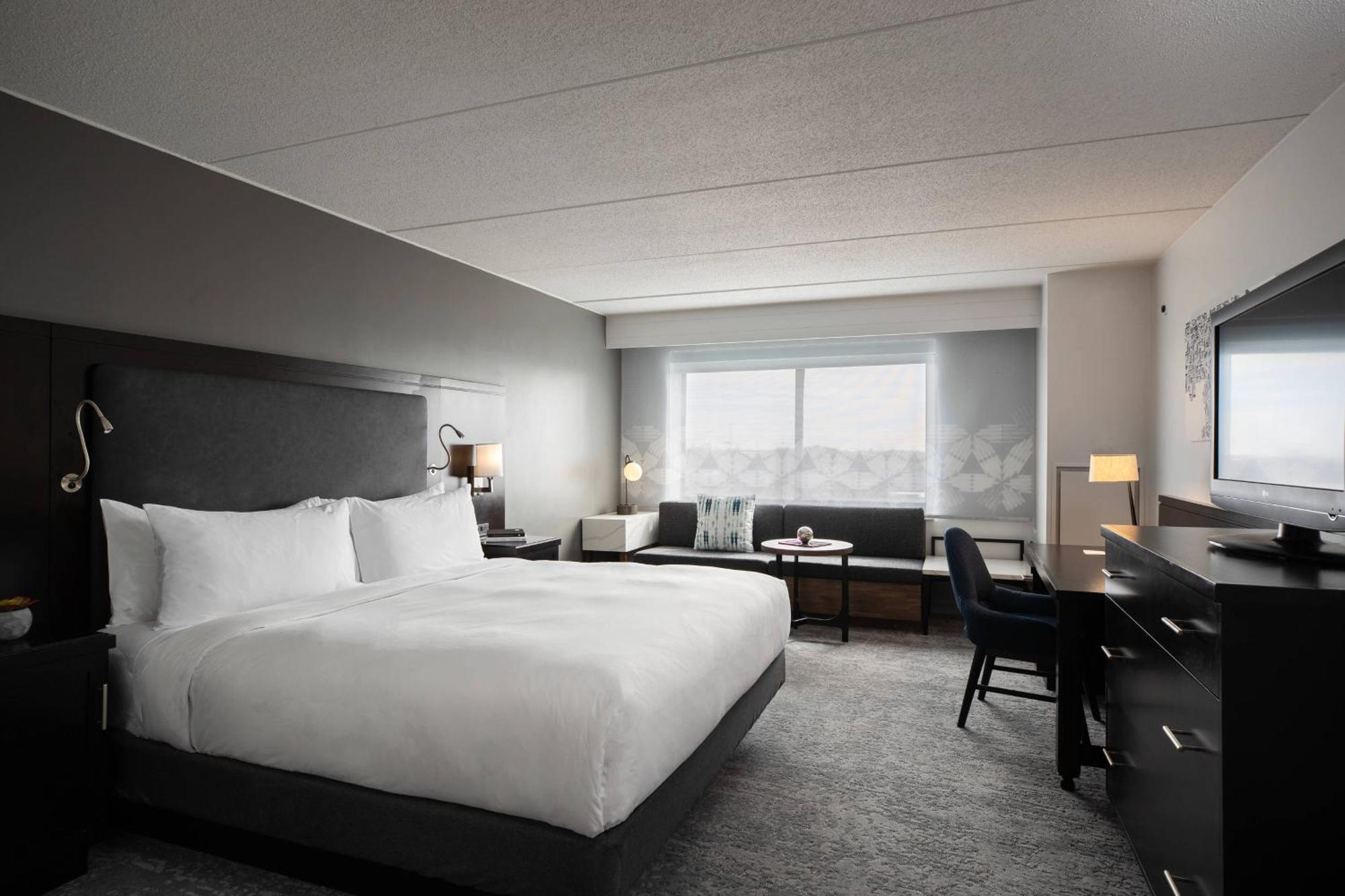 King Room,1643147454:JPEG